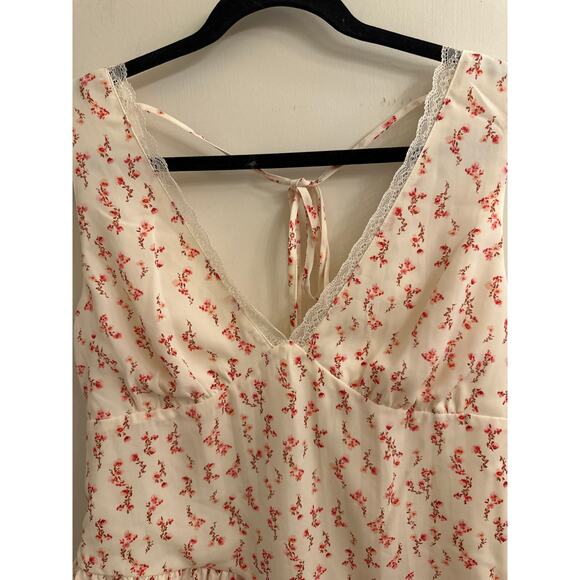 Wild Fable Floral Lace Trim Ruffle Asymmetric Hem Top Coquette Cottage Fairy M - Picture 2 of 4